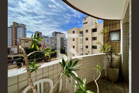 Varanda Sala de apartamento à venda com 3 quartos, 96m² em Coração de Jesus, Belo Horizonte