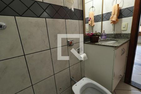 Banheiro de casa para alugar com 1 quarto, 150m² em Tabajaras, Uberlândia
