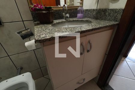 Banheiro de casa para alugar com 1 quarto, 150m² em Tabajaras, Uberlândia