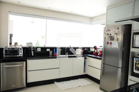 Casa para alugar com 699m², 4 quartos e 4 vagasCozinha