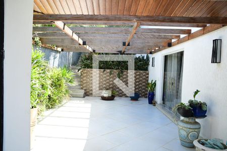 Casa para alugar com 699m², 4 quartos e 4 vagasÁrea externa