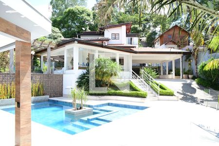 Fachada de casa para alugar com 4 quartos, 699m² em Granja Viana, Cotia