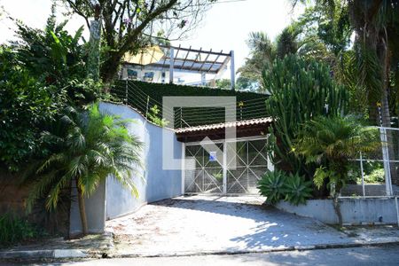 Casa para alugar com 699m², 4 quartos e 4 vagasFachada