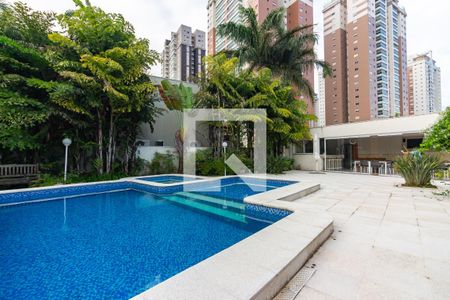 Casa de condomínio à venda com 705m², 5 quartos e 8 vagasPiscina