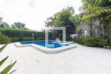 Casa de condomínio à venda com 705m², 5 quartos e 8 vagasPiscina