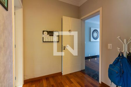 Casa de condomínio à venda com 705m², 5 quartos e 8 vagasSuíte 4