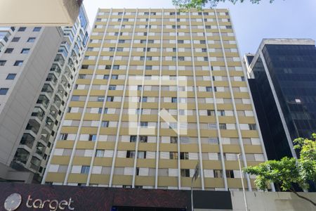 Fachada de apartamento à venda com 2 quartos, 65m² em Bela Vista, São Paulo