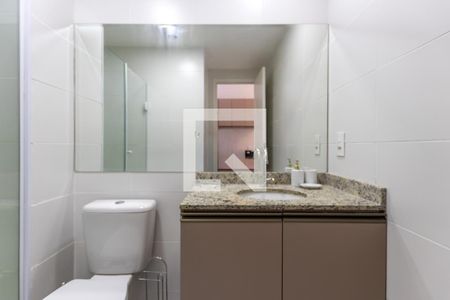 Banheiro de kitnet/studio para alugar com 1 quarto, 24m² em Vila Olímpia, São Paulo