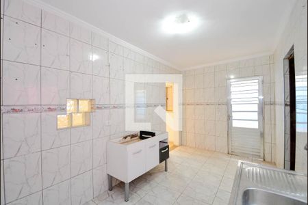 Cozinha de casa para alugar com 1 quarto, 31m² em Jardim Nova Cidade, Guarulhos