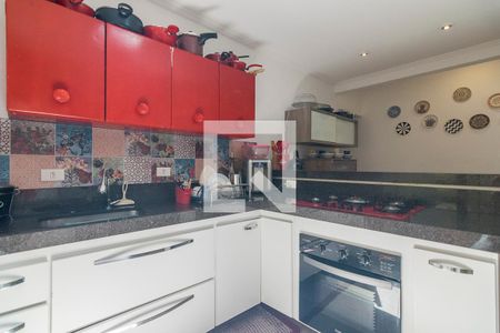 Casa à venda com 200m², 4 quartos e 2 vagasCozinha