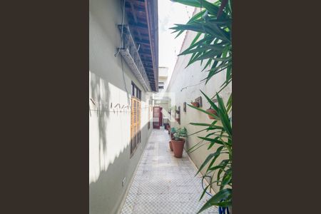Casa à venda com 200m², 4 quartos e 2 vagasCorredor