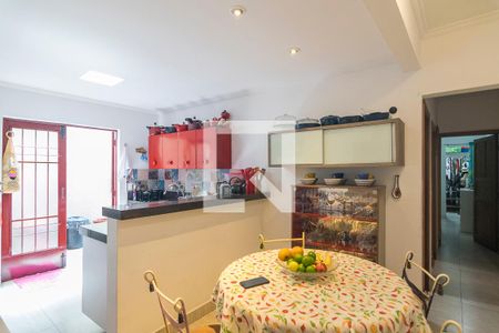 Casa à venda com 200m², 4 quartos e 2 vagasCopa