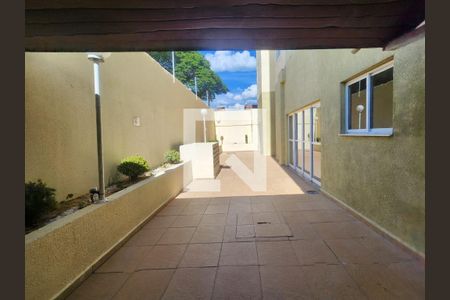 Apartamento para alugar com 64m², 2 quartos e 1 vagaÁrea comum