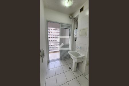 Área de Serviço de apartamento para alugar com 1 quarto, 49m² em Vila Mathias, Santos