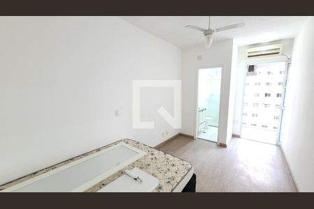 Quarto Suíte de apartamento para alugar com 1 quarto, 49m² em Vila Mathias, Santos