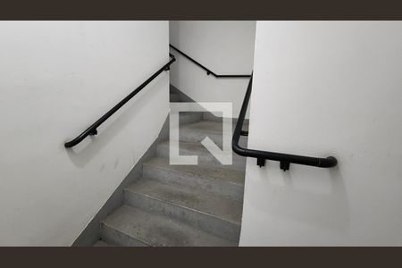 Apartamento para alugar com 49m², 1 quarto e 1 vaga Apartamento para alugar com 49m², 1 quarto e 1 vagaEscada
