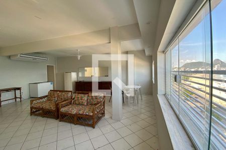 Apartamento para alugar com 45m², 1 quarto e sem vaga Apartamento para alugar com 45m², 1 quarto e sem vagaÁrea comum - Salão de festas