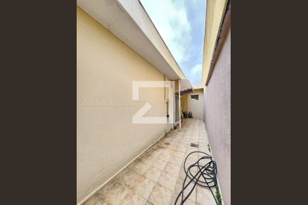 Casa à venda com 384m², 4 quartos e 4 vagasCorredor 1 andar