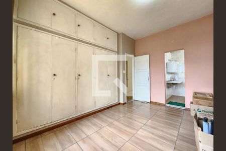 Casa à venda com 384m², 4 quartos e 4 vagasQuarto Suíte 2