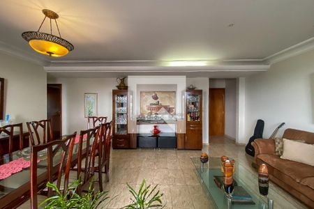 Apartamento à venda com 175m², 4 quartos e 3 vagasSala