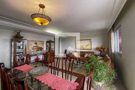 Apartamento à venda com 175m², 4 quartos e 3 vagasSala