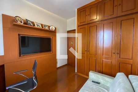 Apartamento à venda com 175m², 4 quartos e 3 vagasQuarto 1