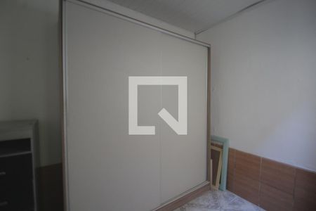 Quarto 2 de casa à venda com 3 quartos, 71m² em Harmonia, Canoas