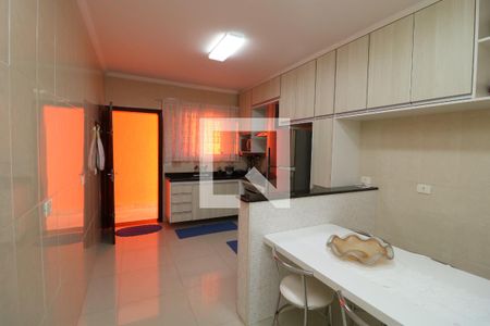 Casa à venda com 300m², 4 quartos e 3 vagasCozinha 2