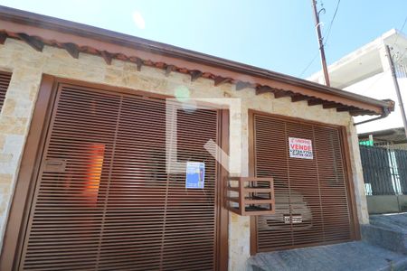 Casa à venda com 300m², 4 quartos e 3 vagasFachada