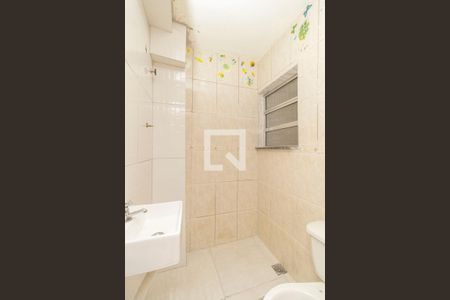 Casa para alugar com 132m², 2 quartos e sem vaga Casa para alugar com 132m², 2 quartos e sem vagaBanheiro da Suíte