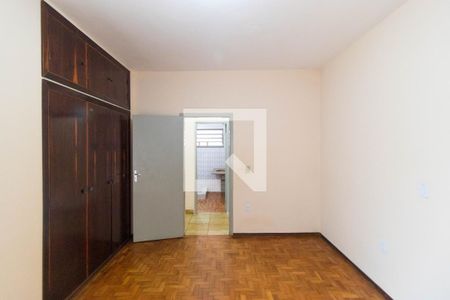 Casa à venda com 387m², 4 quartos e 2 vagasQuarto 01