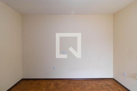 Casa à venda com 387m², 4 quartos e 2 vagasQuarto 01