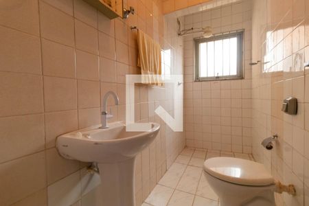 Casa à venda com 387m², 4 quartos e 2 vagasBanheiro da Casa 02