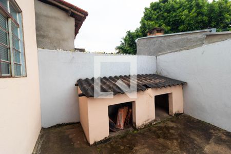 Casa à venda com 387m², 4 quartos e 2 vagasQuintal