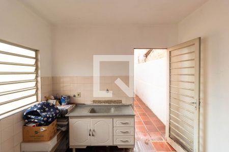 Casa à venda com 387m², 4 quartos e 2 vagasCozinha da Casa 02