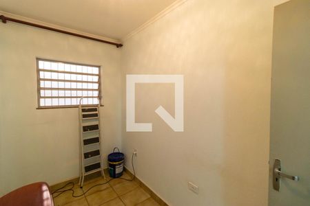 Casa à venda com 387m², 4 quartos e 2 vagasEscritório