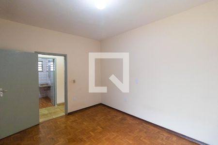 Casa à venda com 387m², 4 quartos e 2 vagasQuarto 01