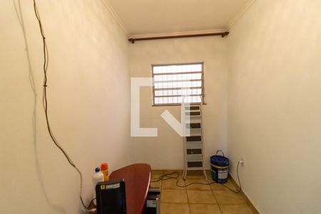 Casa à venda com 387m², 4 quartos e 2 vagasEscritório