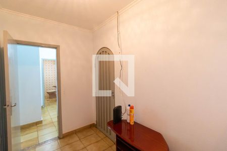 Casa à venda com 387m², 4 quartos e 2 vagasEscritório