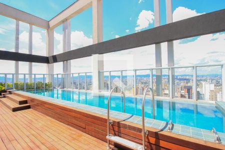 Studio à venda com 28m², 1 quarto e sem vagaÁrea comum - Piscina