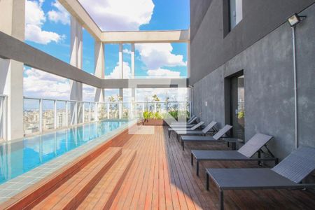 Studio à venda com 28m², 1 quarto e sem vagaÁrea comum - Piscina