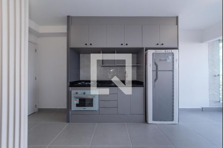 Sala - Cozinha Integrada de apartamento para alugar com 2 quartos, 36m² em Ipiranga, São Paulo