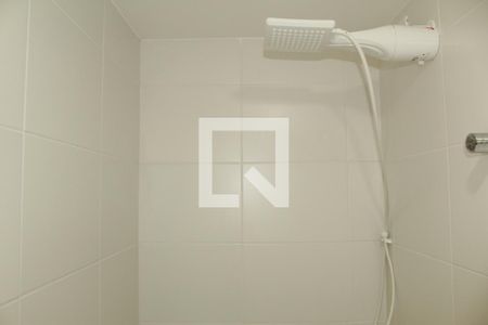 Banheiro de apartamento para alugar com 1 quarto, 28m² em Bom Retiro, São Paulo