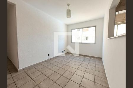 Sala de apartamento para alugar com 2 quartos, 50m² em Vila Jaraguá, São Paulo