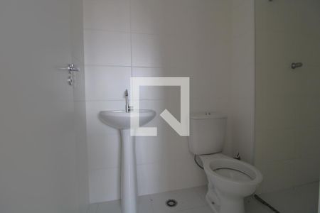 Banheiro de apartamento à venda com 1 quarto, 27m² em Jardim Itacolomi, São Paulo