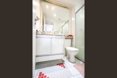 Apartamento à venda com 70m², 2 quartos e 1 vagaBanheiro da suíte