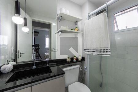 Banheiro  de apartamento para alugar com 2 quartos, 41m² em Sítio da Figueira, São Paulo