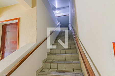 Apartamento para alugar com 58m², 2 quartos e 1 vaga Apartamento para alugar com 58m², 2 quartos e 1 vagaEscada