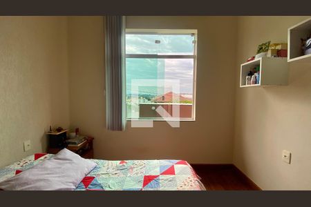 Casa à venda com 170m², 3 quartos e 5 vagas Casa à venda com 170m², 3 quartos e 5 vagasQuarto 3