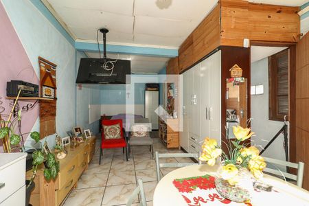 Casa à venda com 200m², 4 quartos e 5 vagas Casa à venda com 200m², 4 quartos e 5 vagasQuarto/ Sala